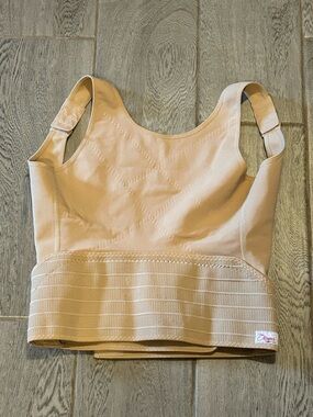 For Moms by Newlook Beige Support Crop Tank Top - size Small